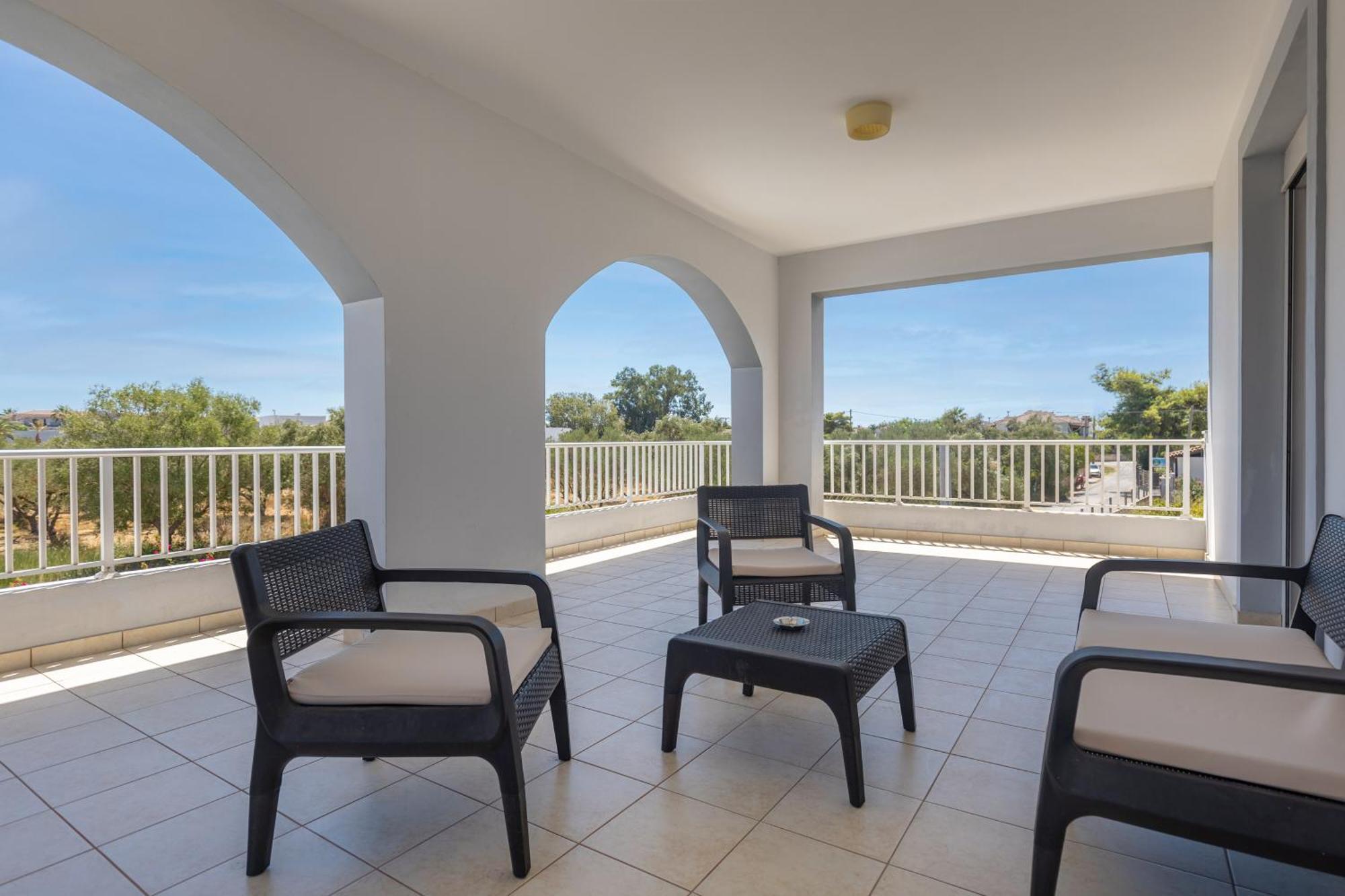 Holiday home Dennis And Tanya Laganas